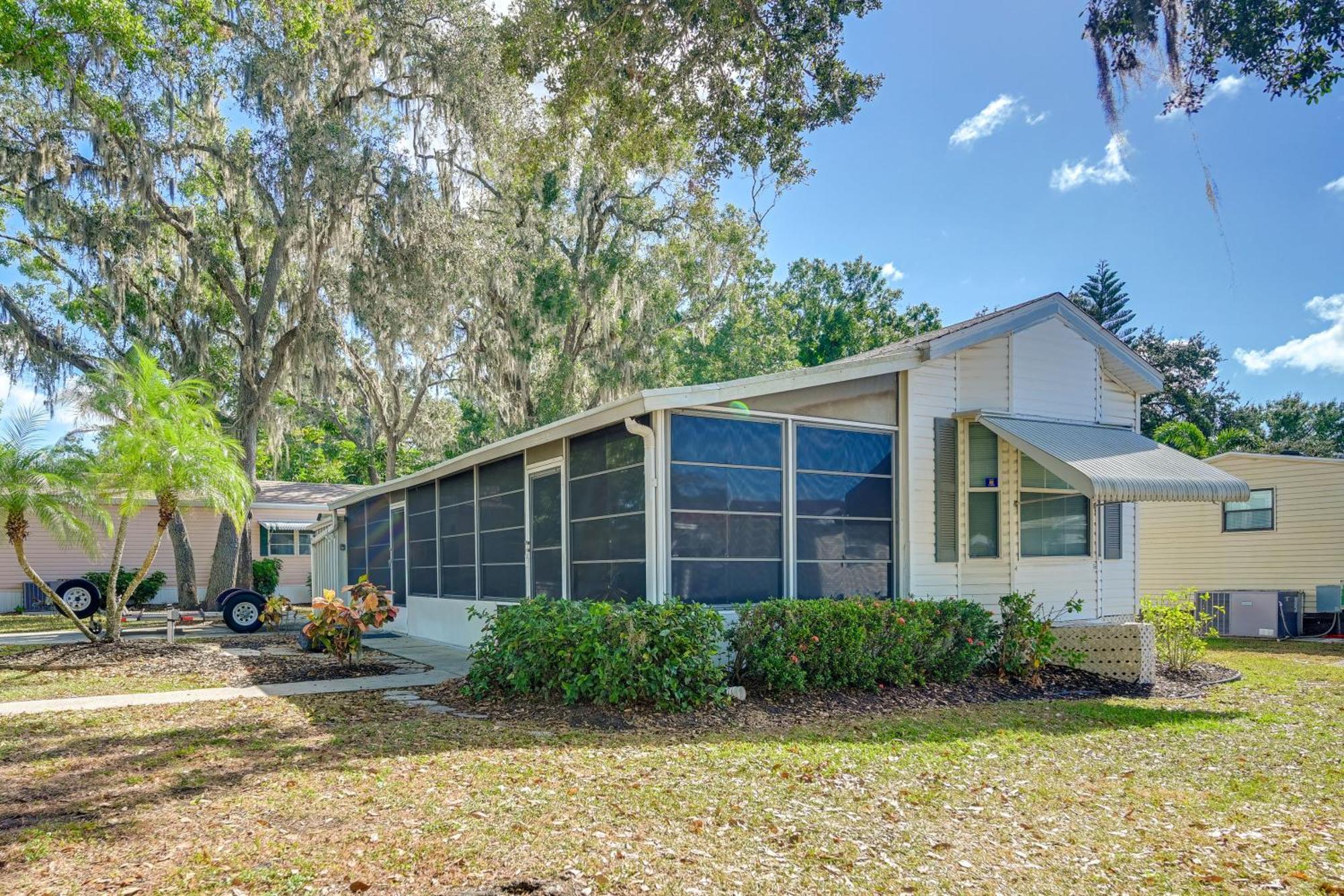 Bright Home Pool Access And Screened-In Porch! The Meadows Exterior foto